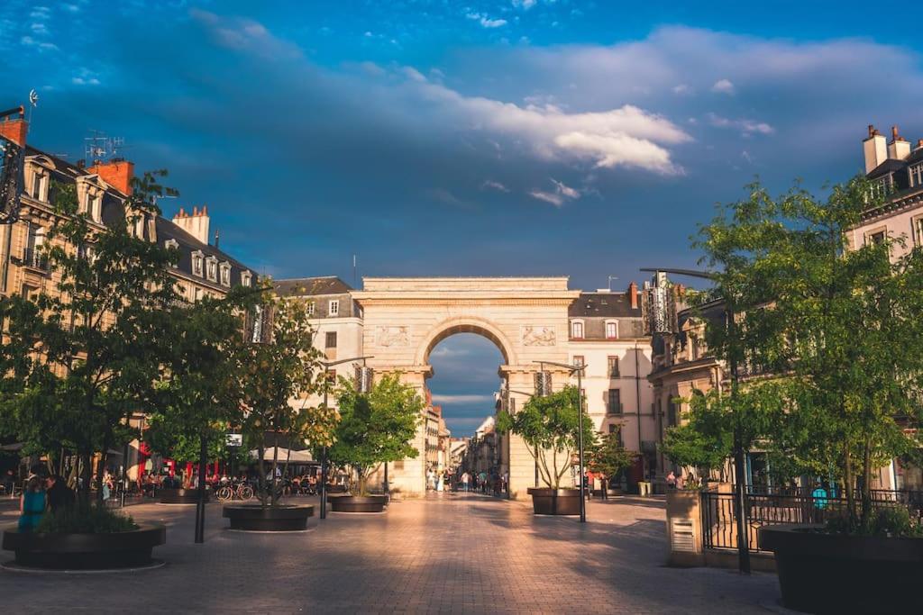 La Bonne Escale I Centre Historique Palais Ducs Apartment Dijon Ngoại thất bức ảnh